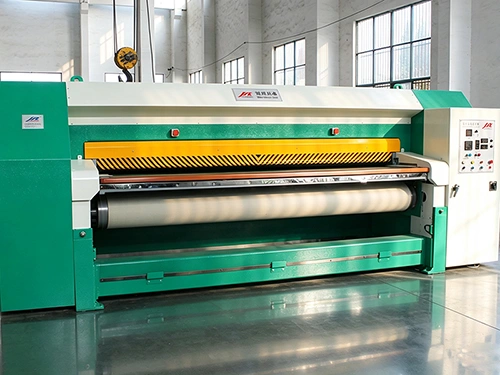 Machine à repasser le cuir